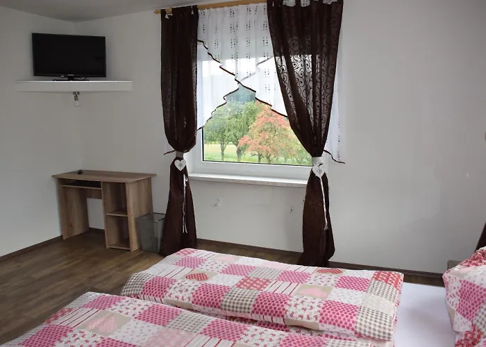 Harmonie Stueberl Han/Misafirhane Ottnang am Hausruck